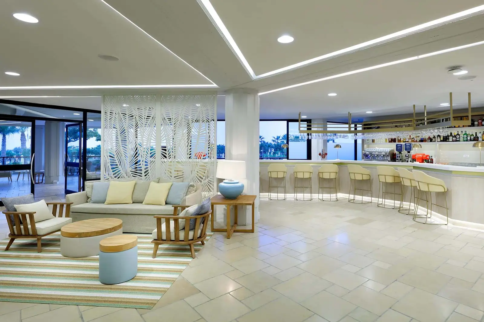 Grand-Palladium-Sicilia-Resort-Spa-Lobby-Bar-2