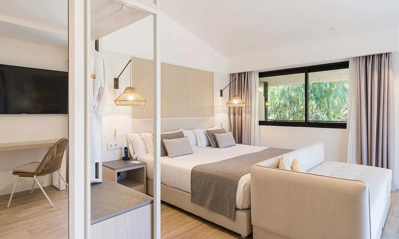 Grand-Palladium-Sicilia-Resort-Spa-Junior-Suite