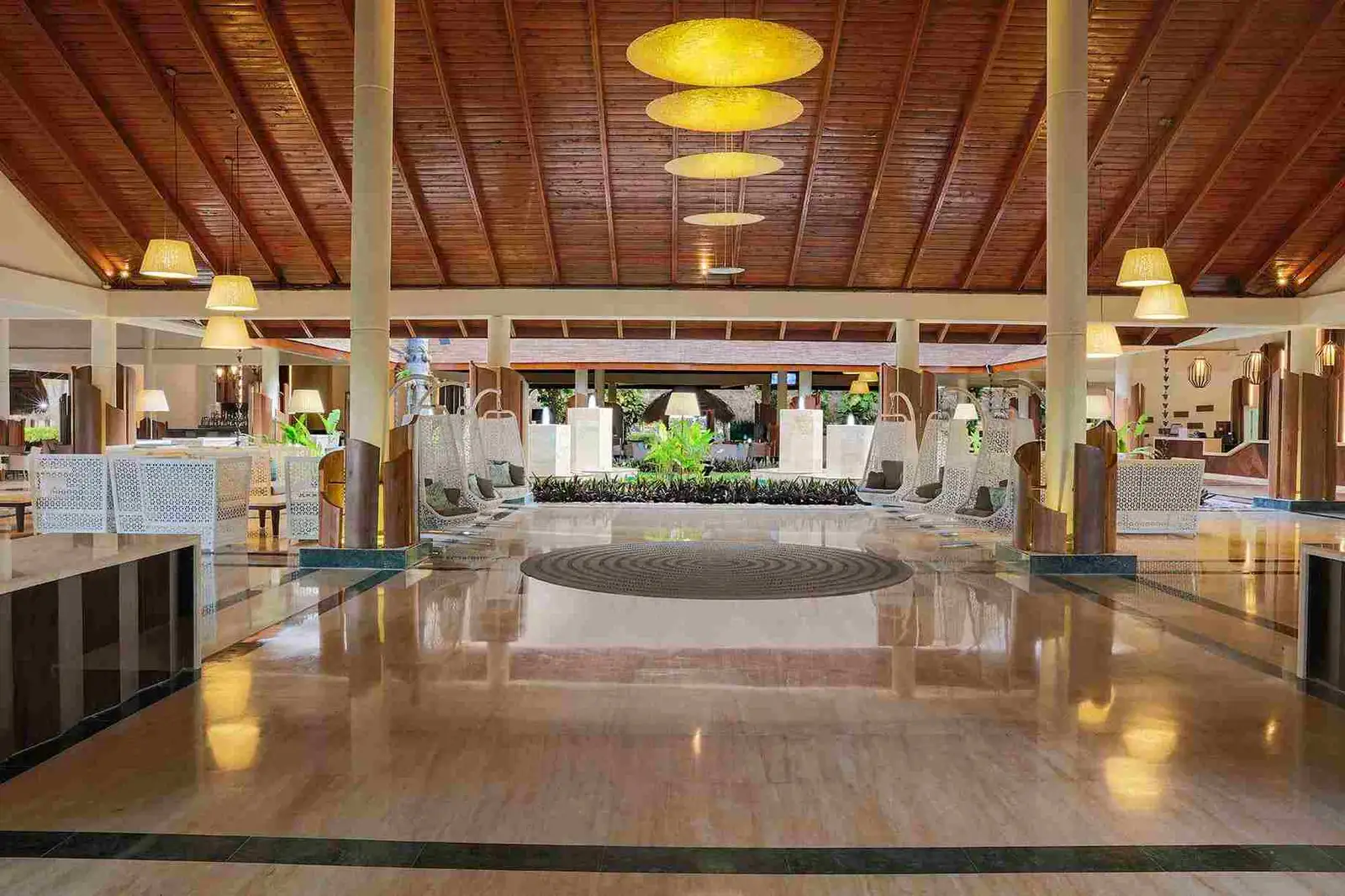 spa_lobby-grand-palladium-palace-resort-spa-and-casino