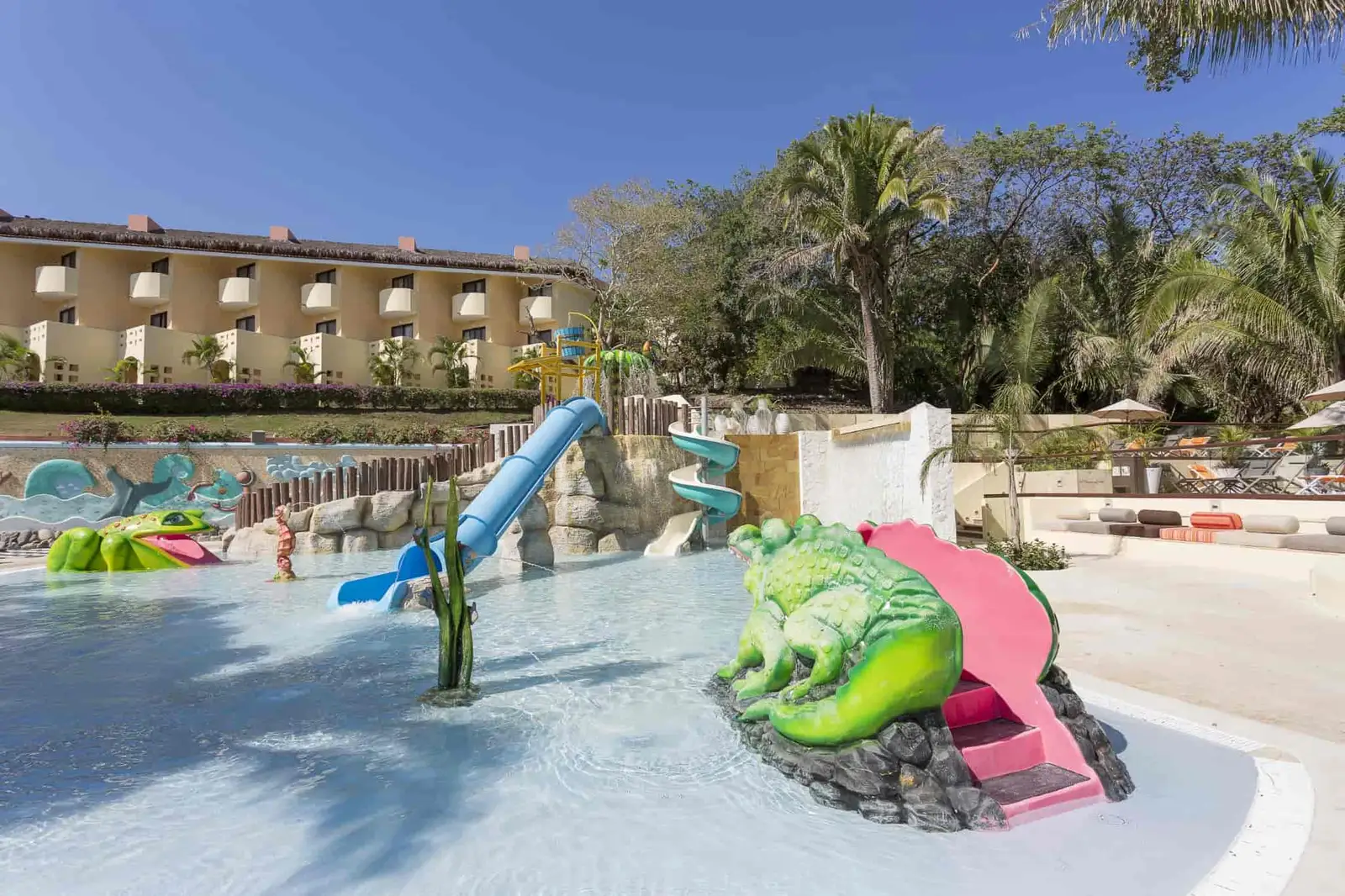 grand-palladium-vallarta-resort-spa-piscina-infantil-10