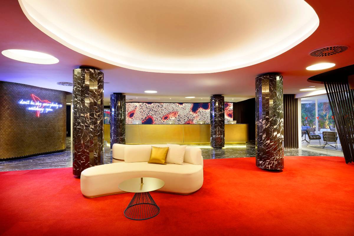 ushuaia-hotel-ibiza-recepcion_01