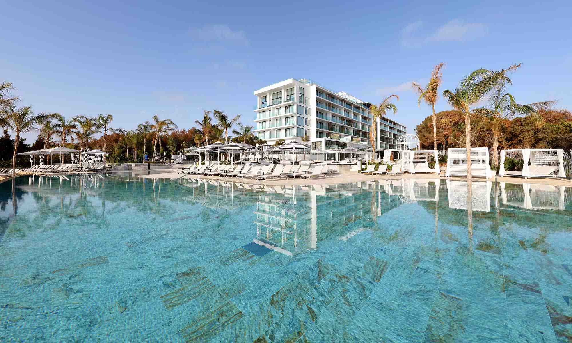 Bless-Hotel-Ibiza-header-espacios