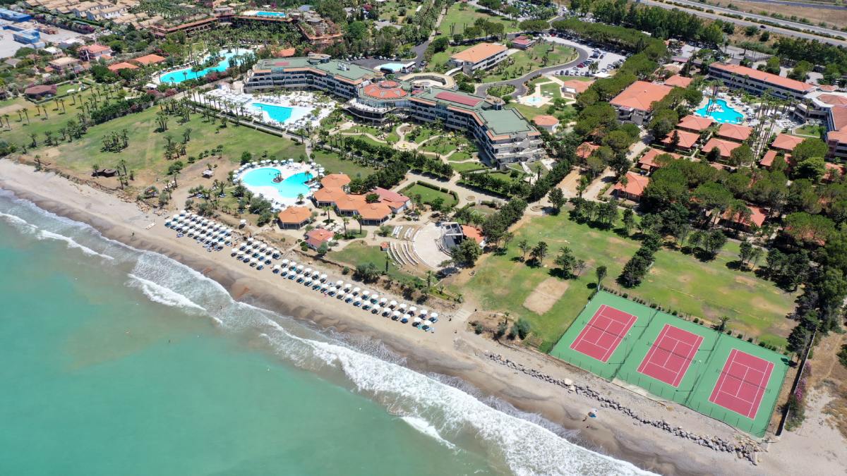 grand-palladium-sicilia-resort-apa-zonas-deportivas-3.jpg